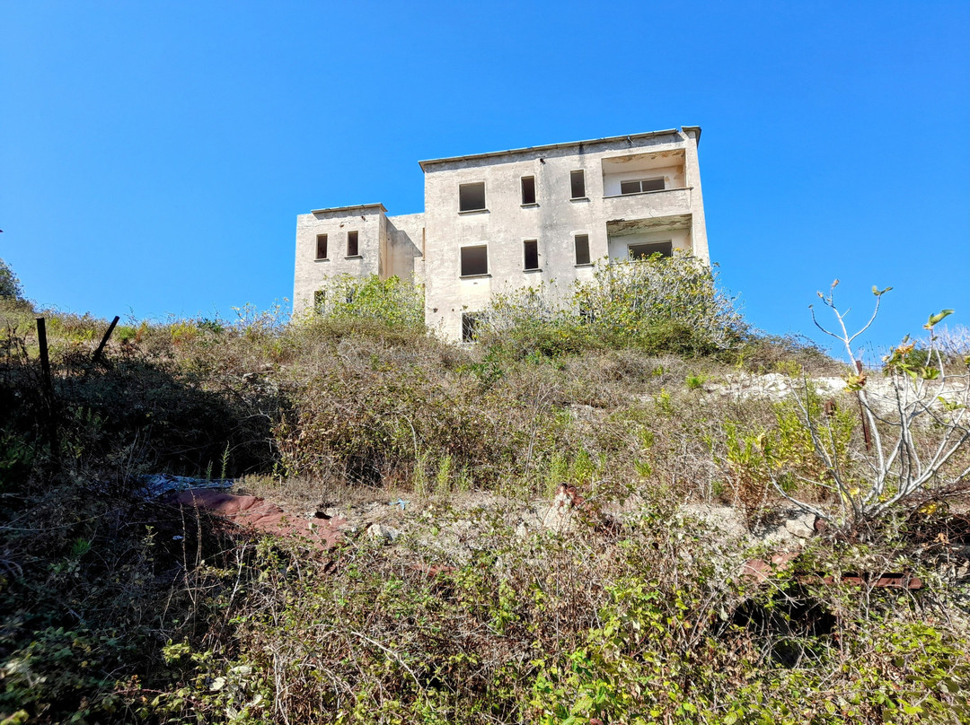 Sazan Island-夫罗勒必去景点