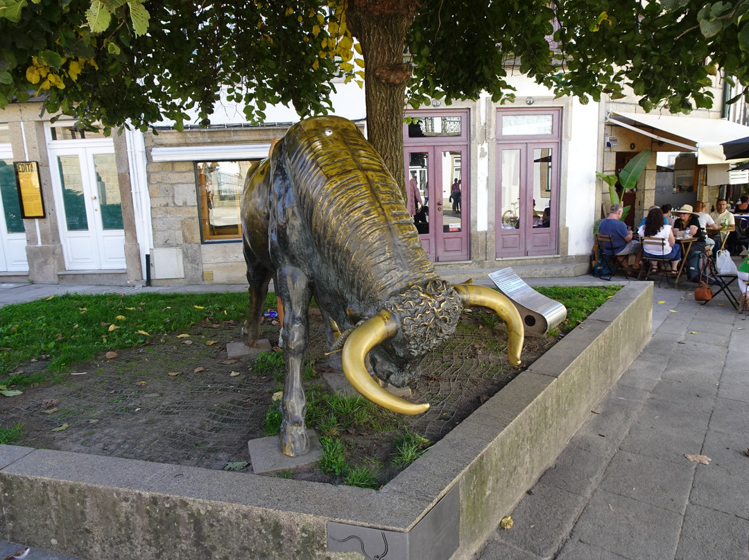 Monumento A Vaca De Cordas景点图片