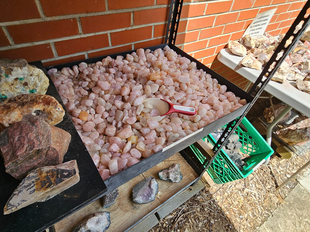 Rockhound Ridge Gem Mine-Sylva必去景点