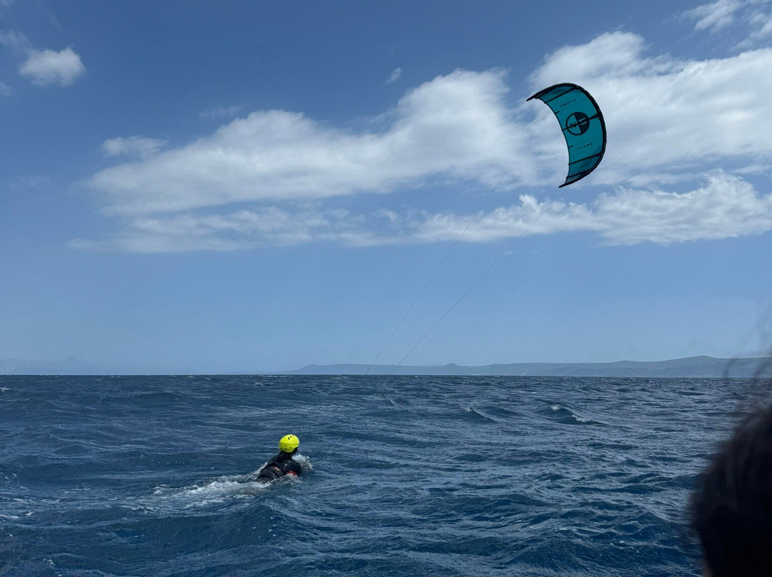 Active Bol windsurfing/kiteboarding景点图片