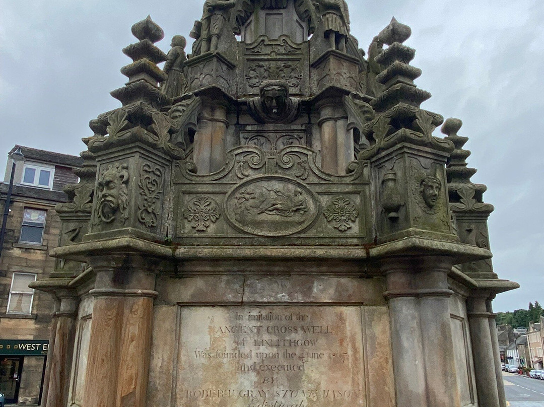 The Cross Well-林利斯戈必去景点