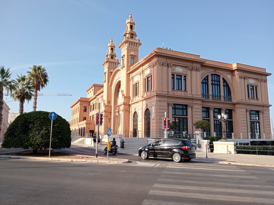 Teatro Margherita-巴里必去景点