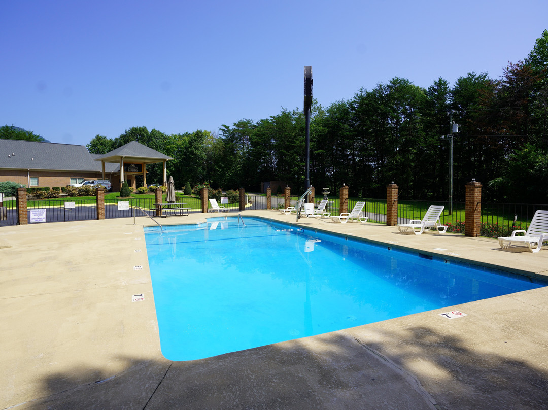 Columbus Inn And Suites主图