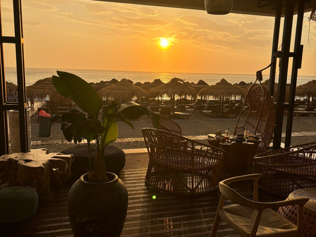 Lukova Beach-Lukove必去景点