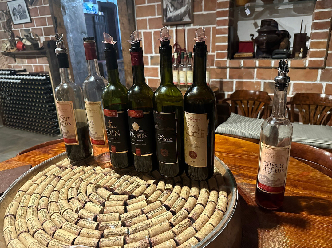 Wine tasting - Winery Masanovic-维尔巴札拉必去景点