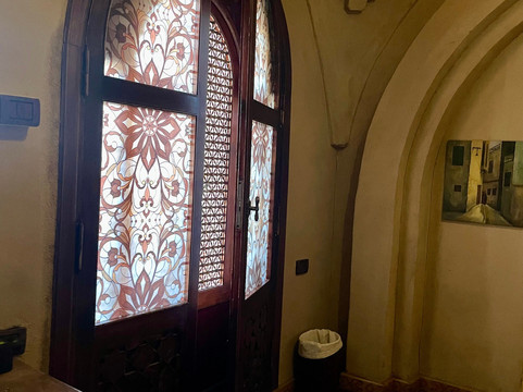 乔夫宫酒店主图