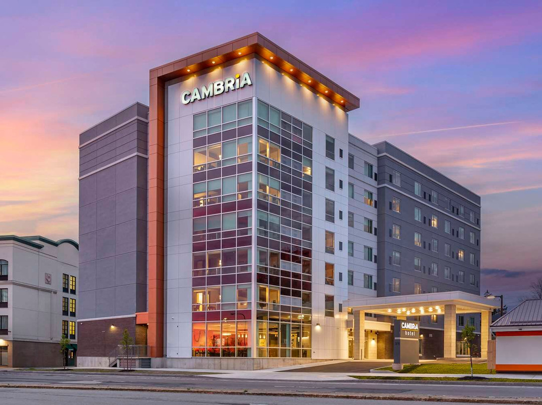 Cambria Hotel Niagara Falls
