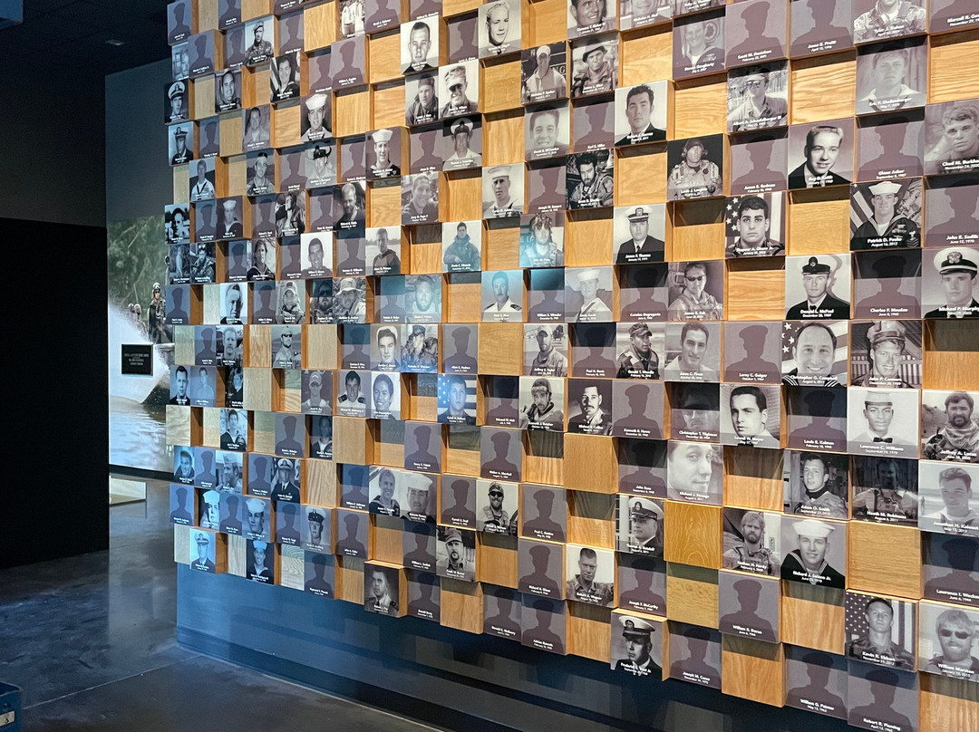 Lt Michael P. Murphy Navy Seal Museum景点图片