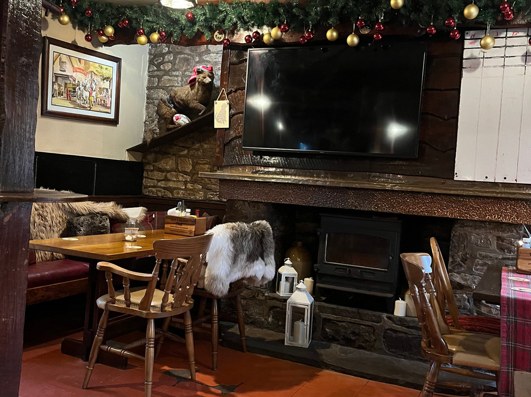 The Greyhound Inn & Hotel主图