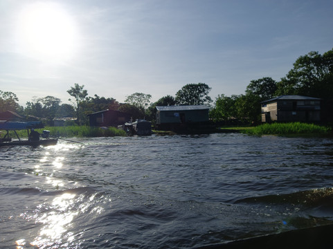 Amazon Tour Connections-莱蒂西亚必去景点
