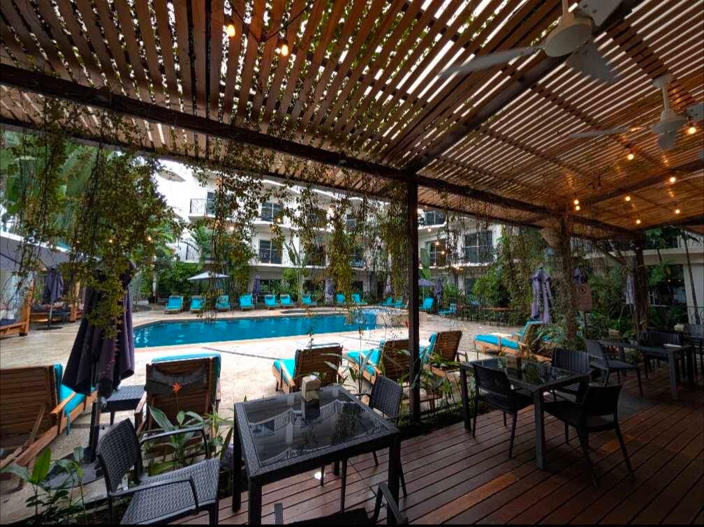 PACIFIC SUITES Boutique Hotel and Bistro-官方