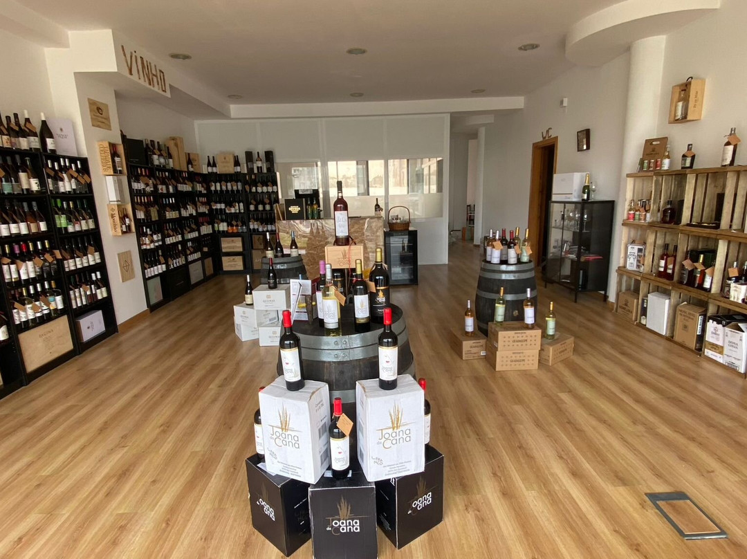 Garrafeira Vinho D'ouro Wine Bar e Wine Shop