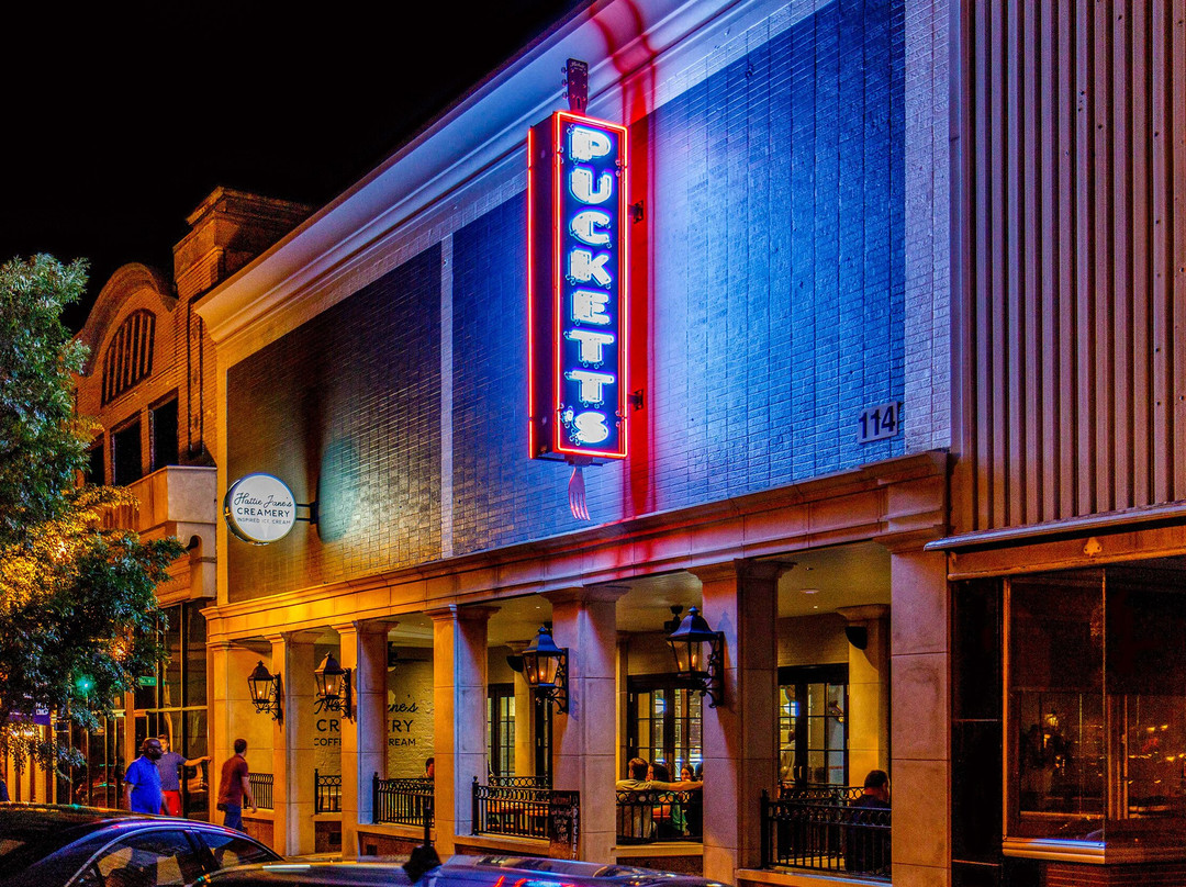 Puckett's Restaurant