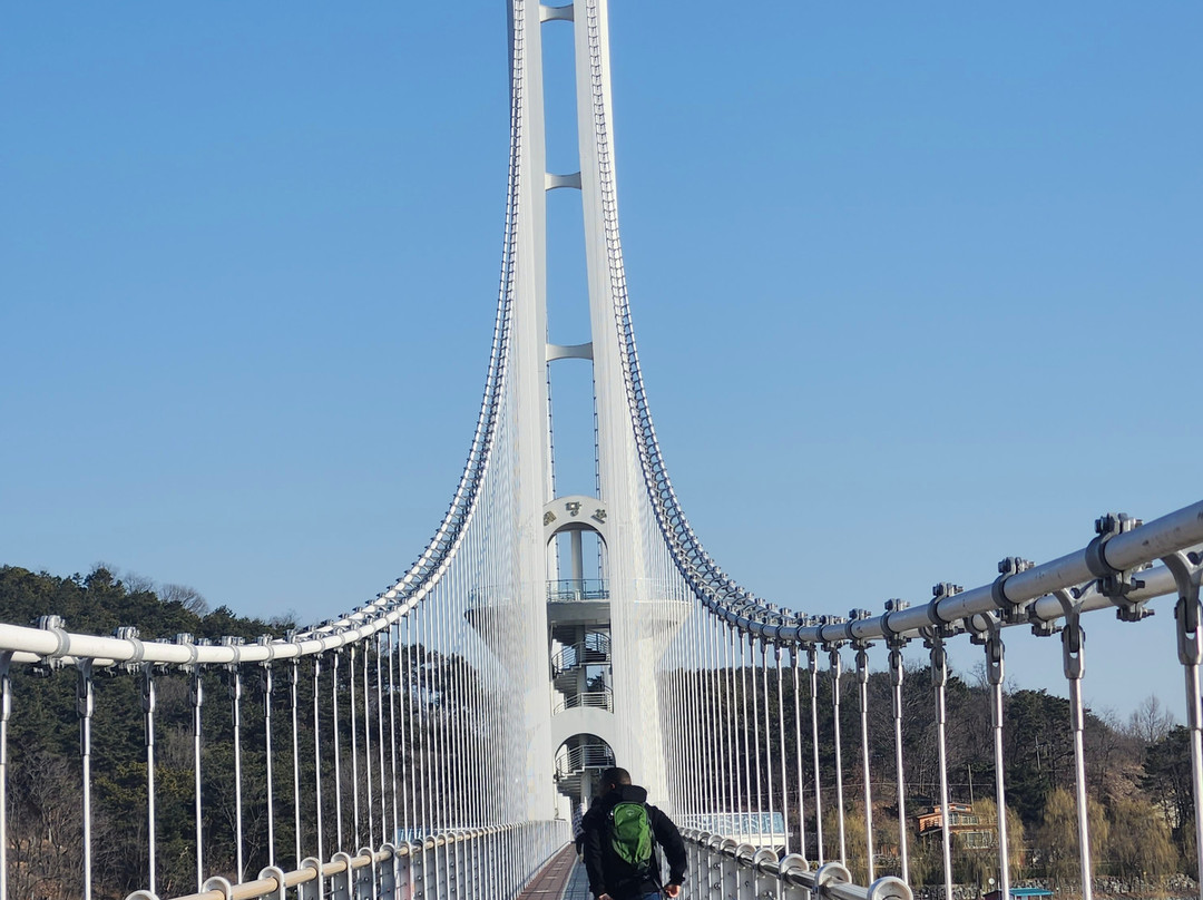 Yedangho Chulleongdali-礼山郡必去景点