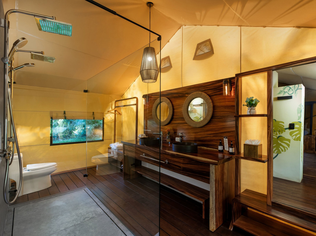 Hotel Hacienda Guachipelin主图