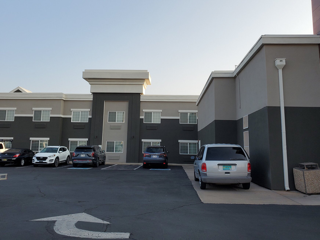 La Quinta Inn & Suites by Wyndham Santa Rosa主图