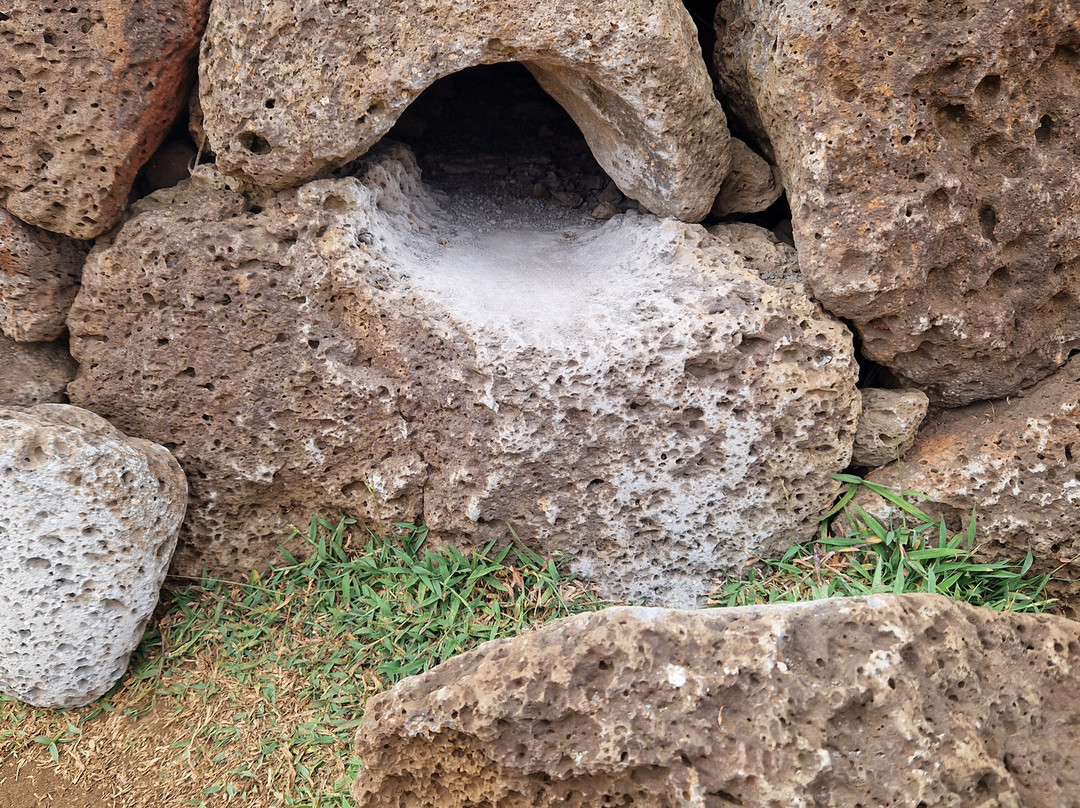 Ahu Vaihu-安加罗阿必去景点