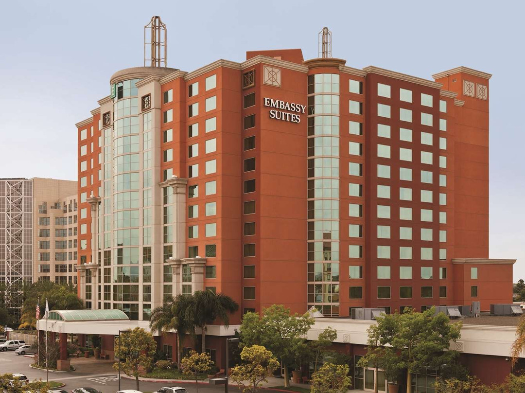 阿纳海姆南大使套房主图