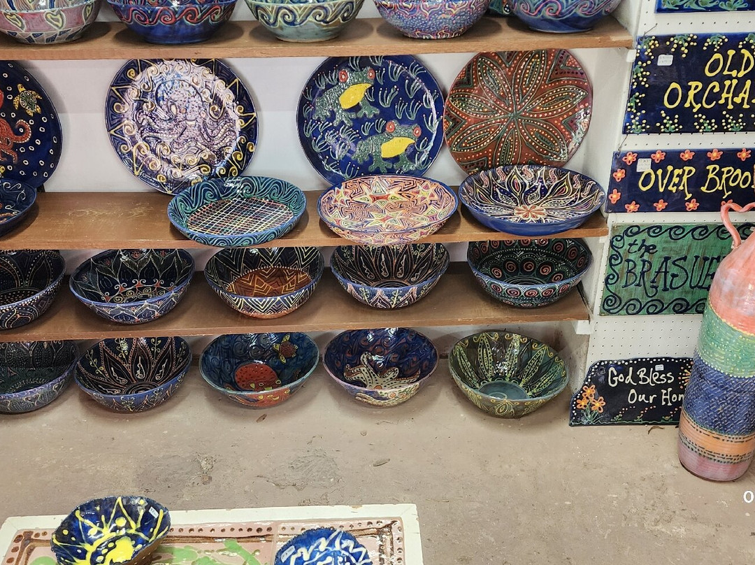 Earthworks Pottery-Saint Thomas Parish必去景点