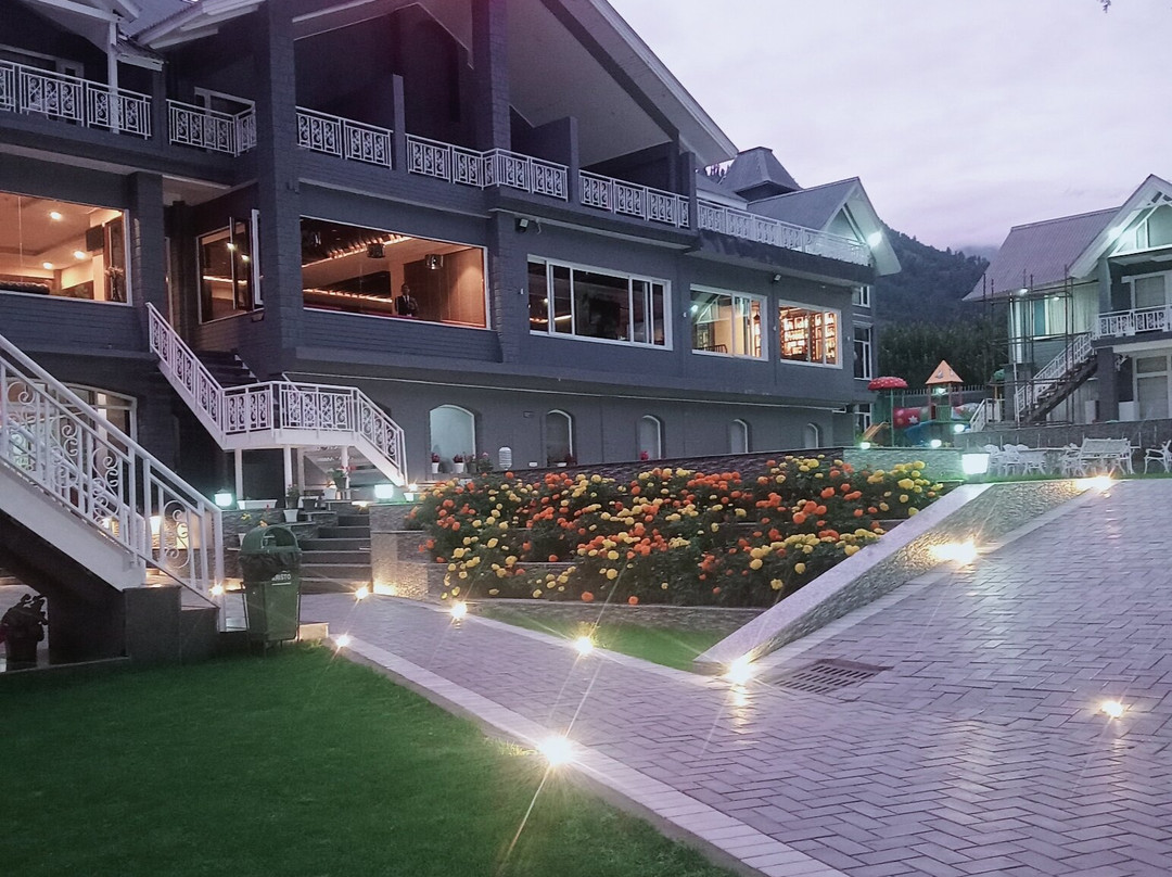 The Highland Park主图