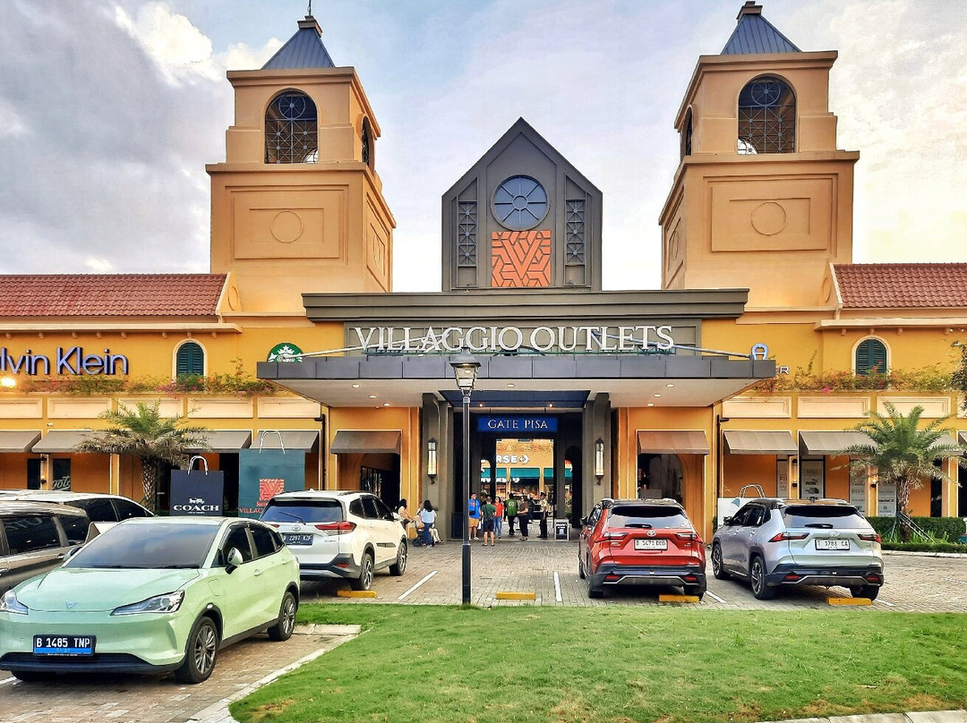 Summarecon Villagio Outlets景点图片