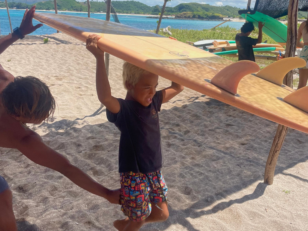 Heartbeach Lombok Surf Academy-Kuta必去景点