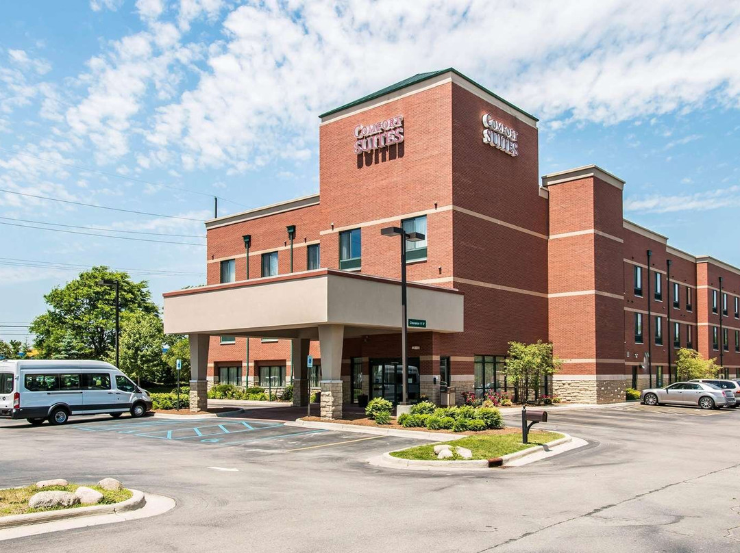 Comfort Suites Canton - Detroit