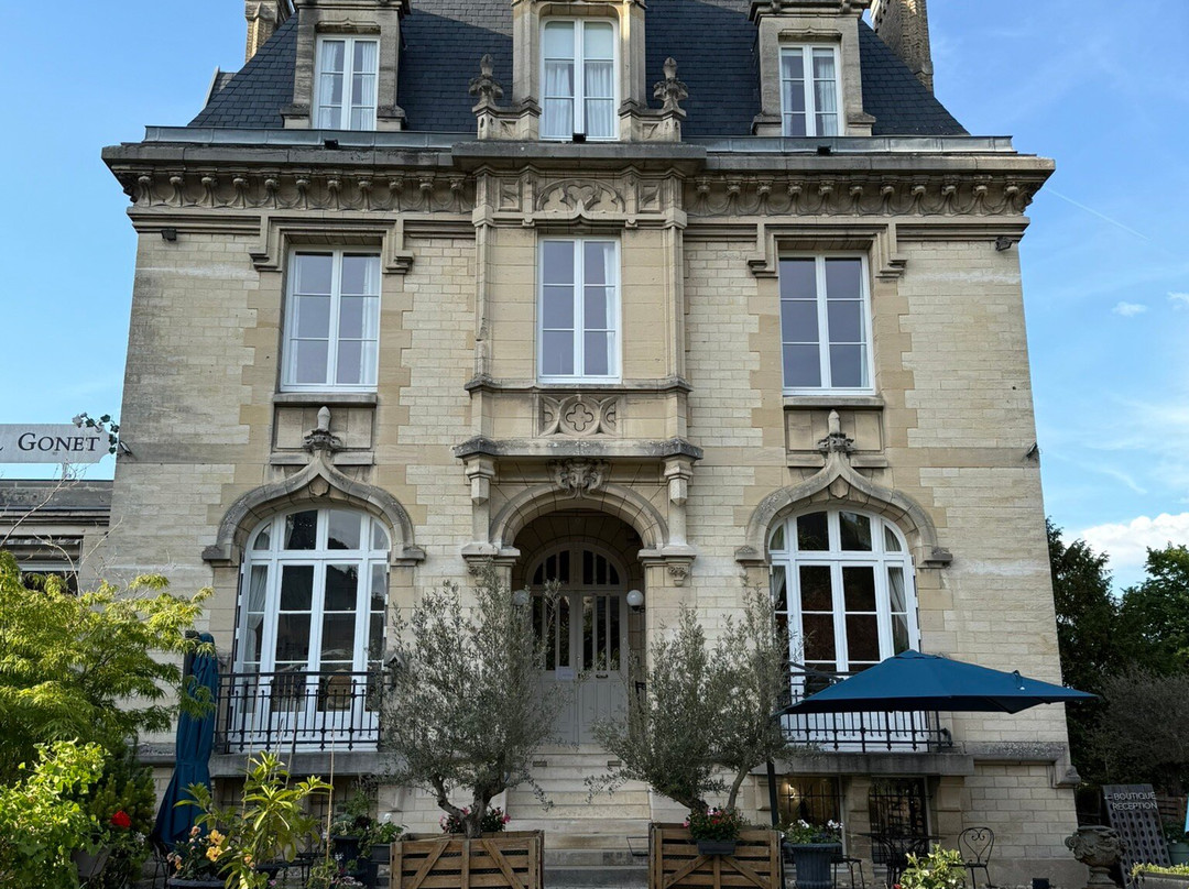 Champagne Michel Gonet-埃佩尔内必去景点