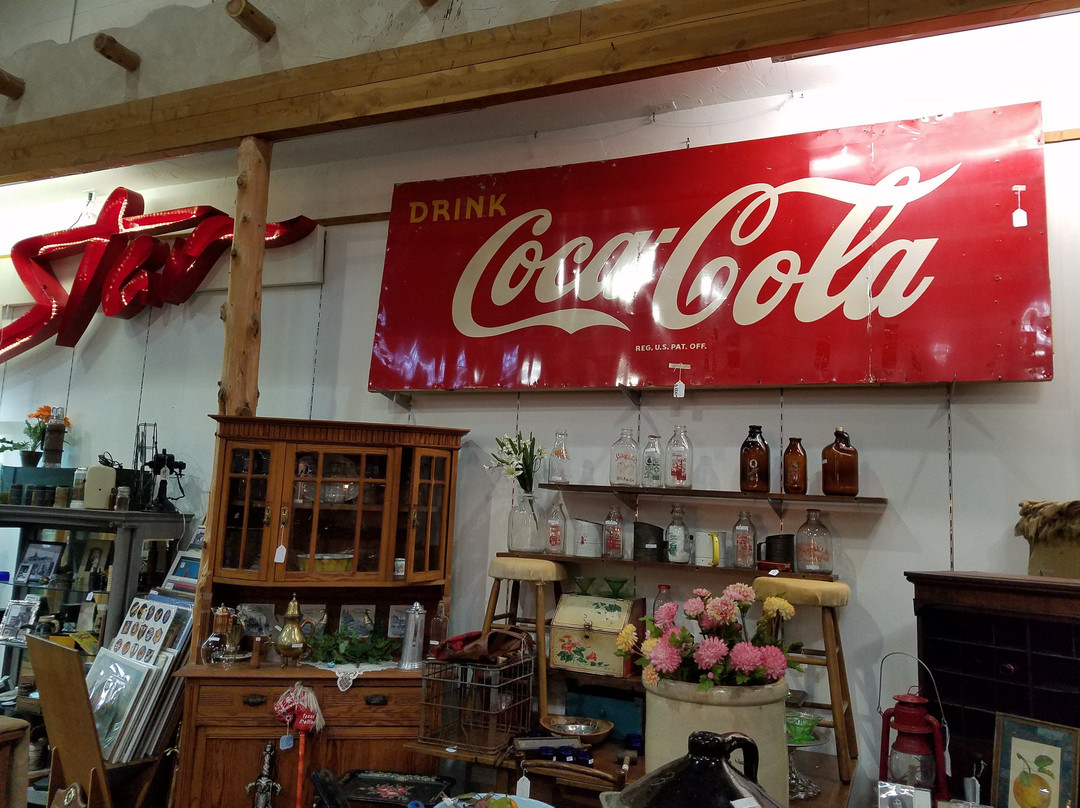 Cooper Street Antique Mall-阿灵顿必去景点