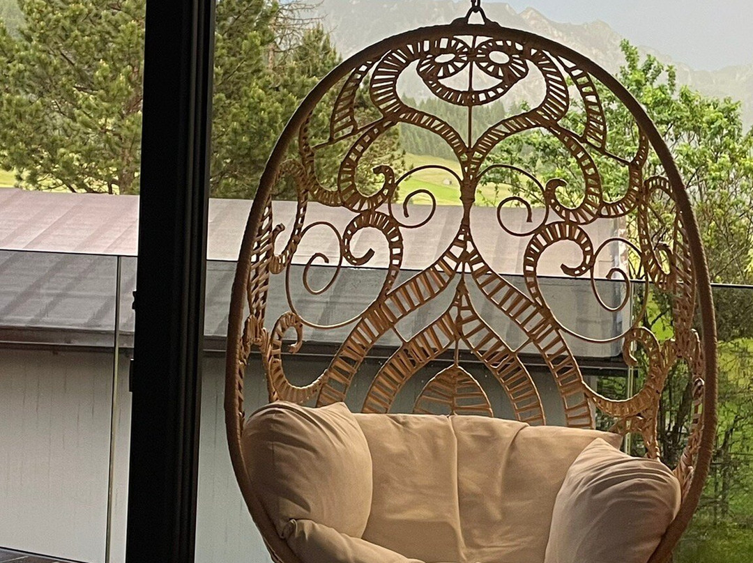 MONS. Suites. Wine. Passion.主图