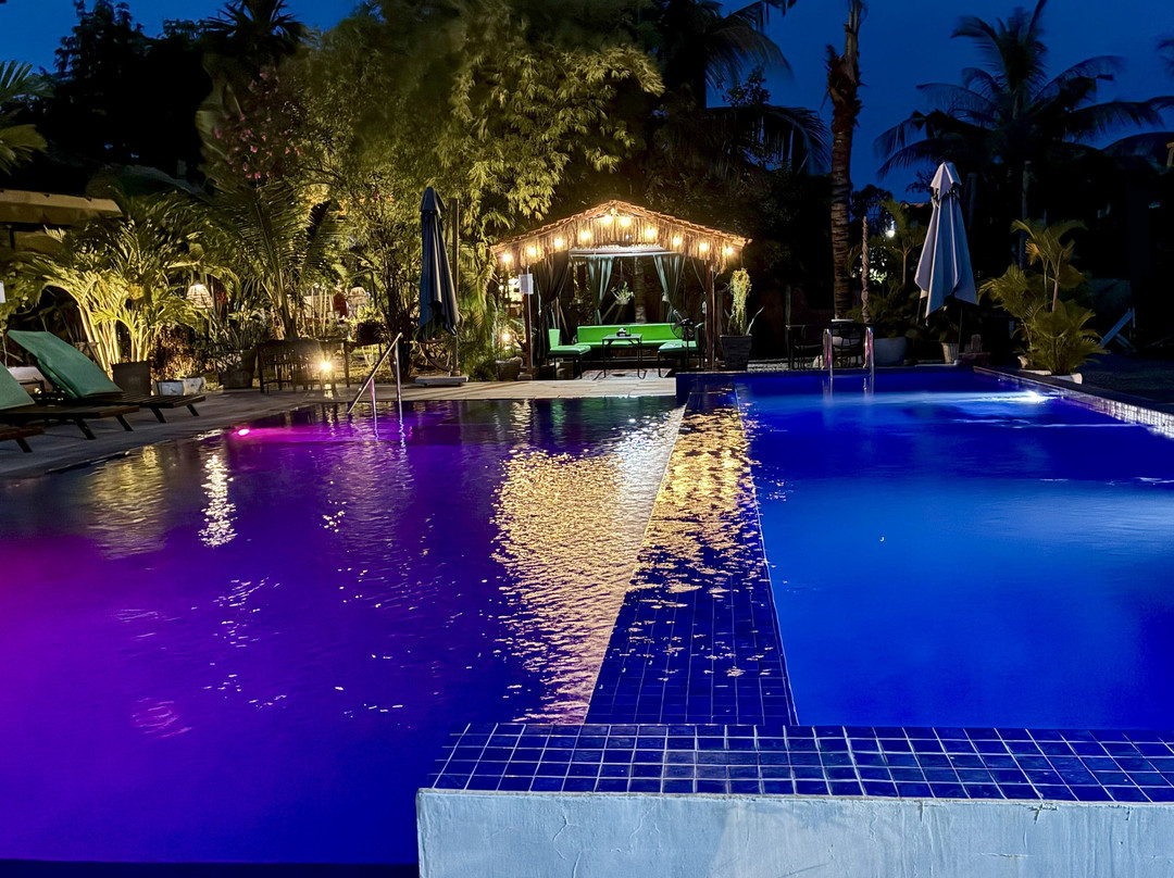 金歌厅垂直酒店主图