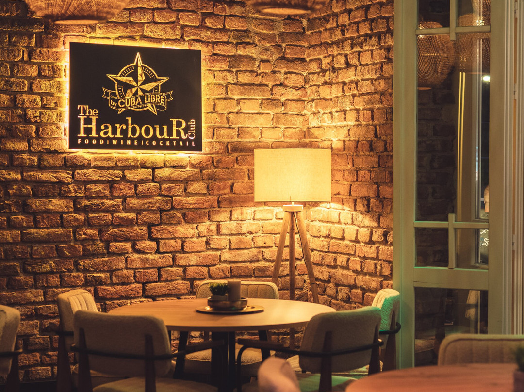 The HarbouR Club