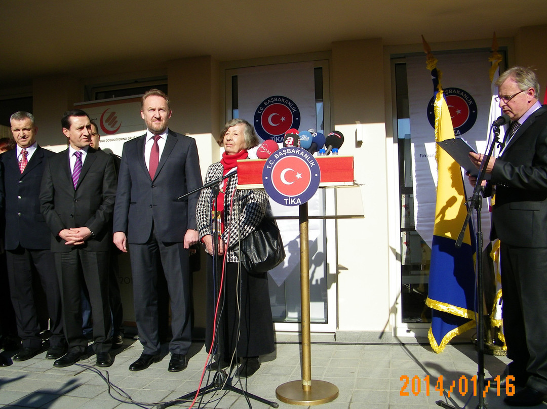 Rodna Kuca Alija Izetbegovica-Samac必去景点