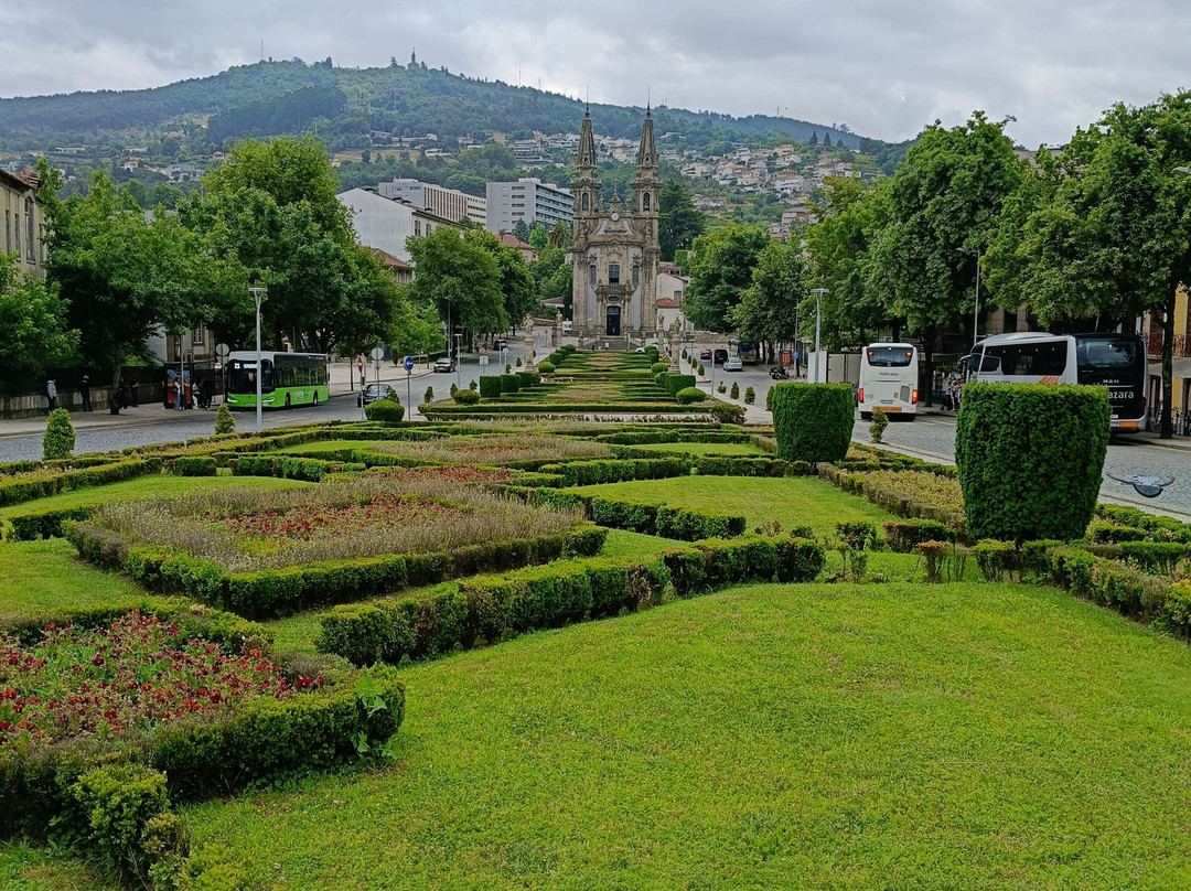 Igreja de Nossa Senhora da Consolação e Santos Passos-吉马良斯必去景点