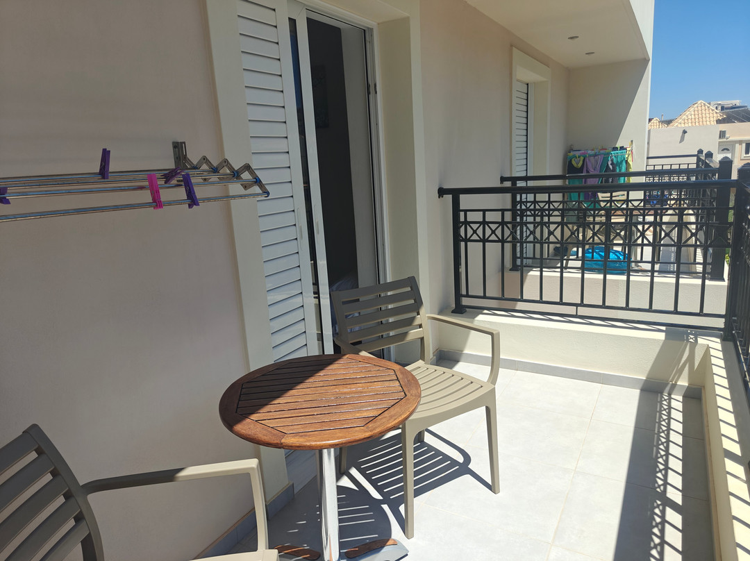 Olive Grove Apartments主图