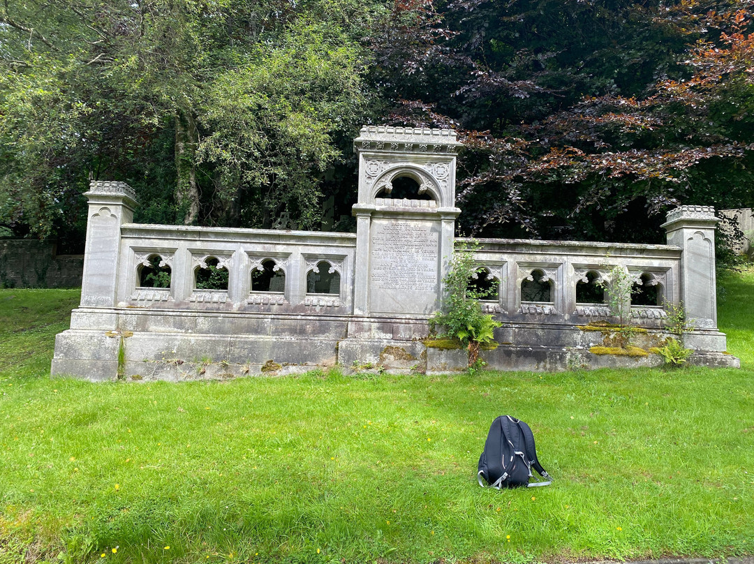 Largs Cemetery-Largs必去景点