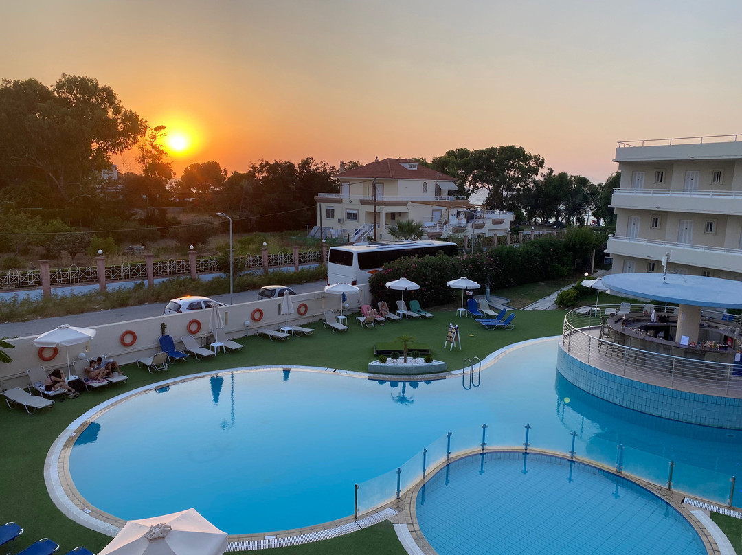 Bayside Hotel Katsaras主图