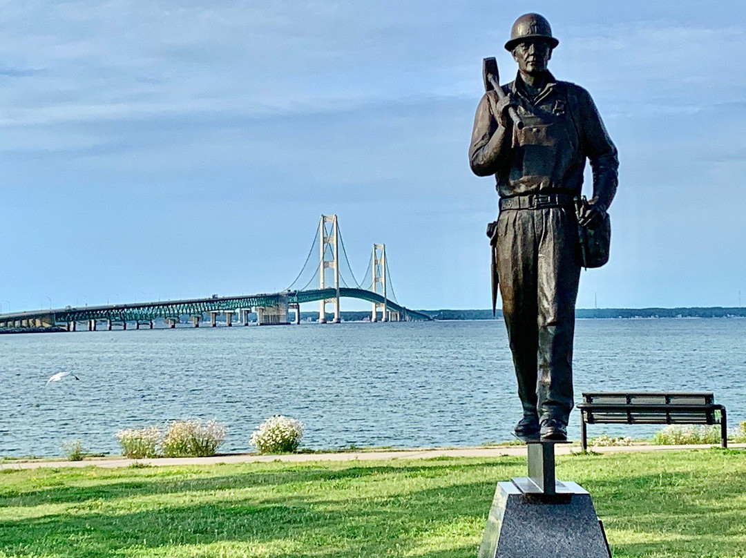 Bridge View Park-圣伊尼亚斯必去景点