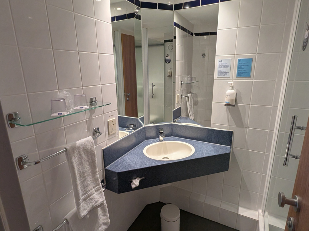 哈瑟尔特快捷假日酒店主图