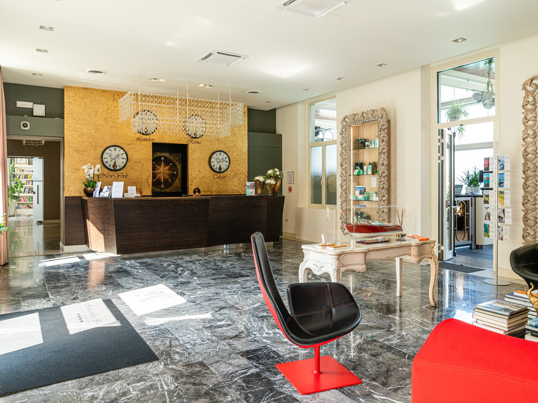 阿拉巴菲利斯酒店主图