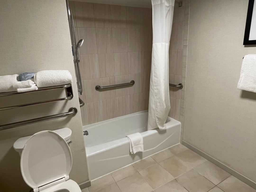 Drury Inn & Suites Atlanta Marietta主图