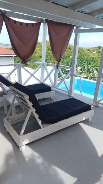 艾伦湾旅馆-泳池