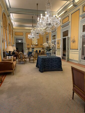 艾薇达宫殿酒店主图