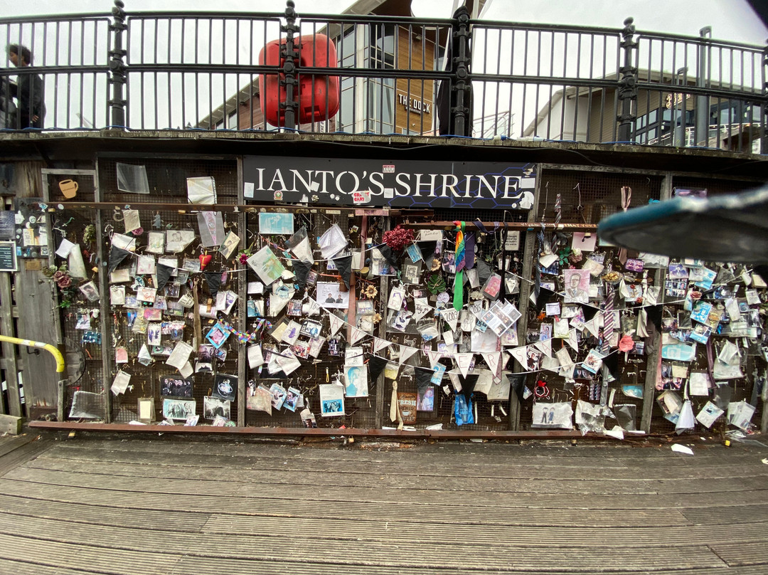 Ianto's Shrine-卡迪夫必去景点