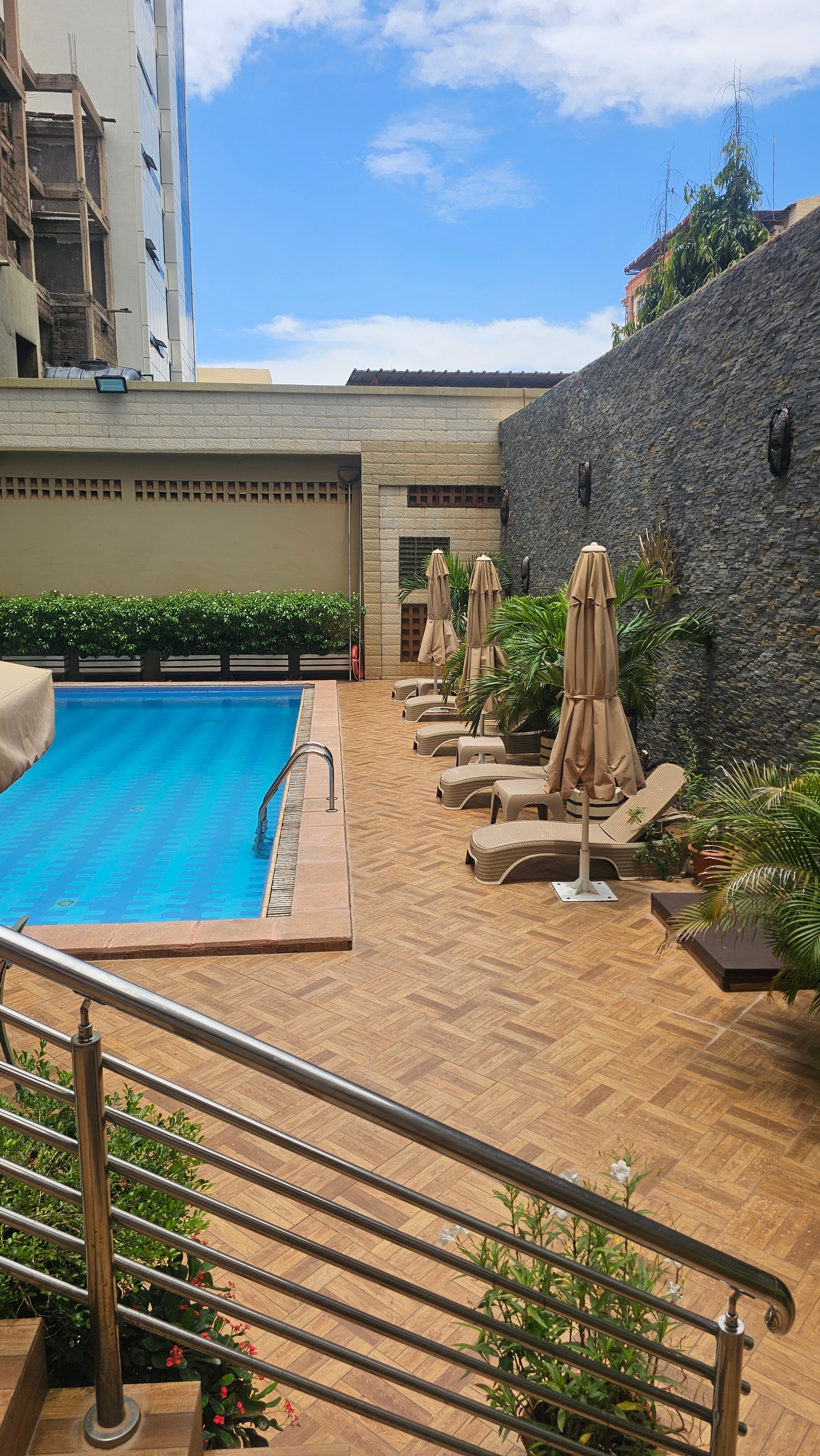 Bravia Hotel Ouagadougou-泳池