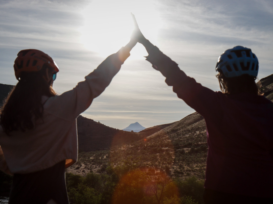 Gear Up Maupin E-bike Rentals-Maupin必去景点