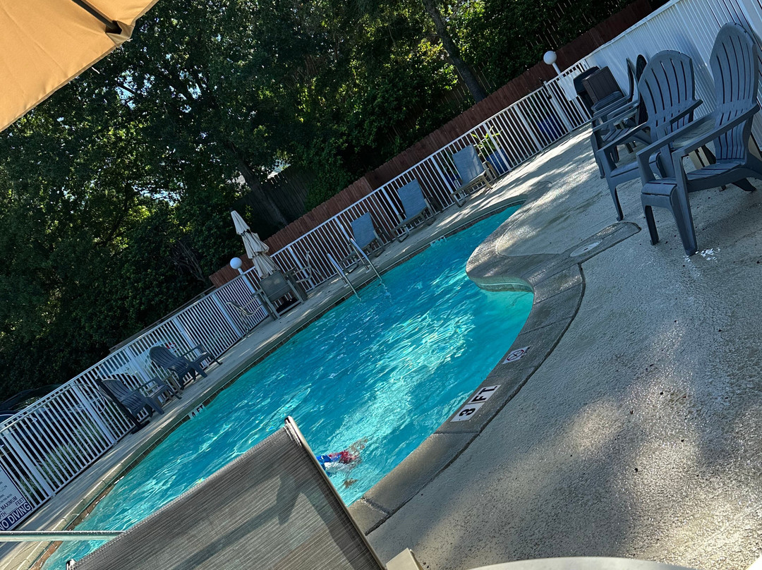 Comfort Inn & Suites主图