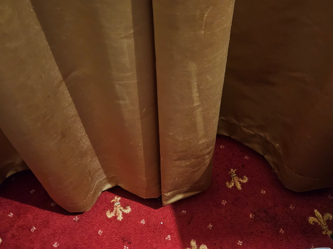 力推城堡酒店主图