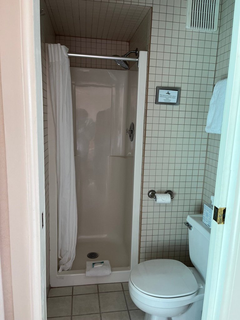 Brigantine Inn-官方