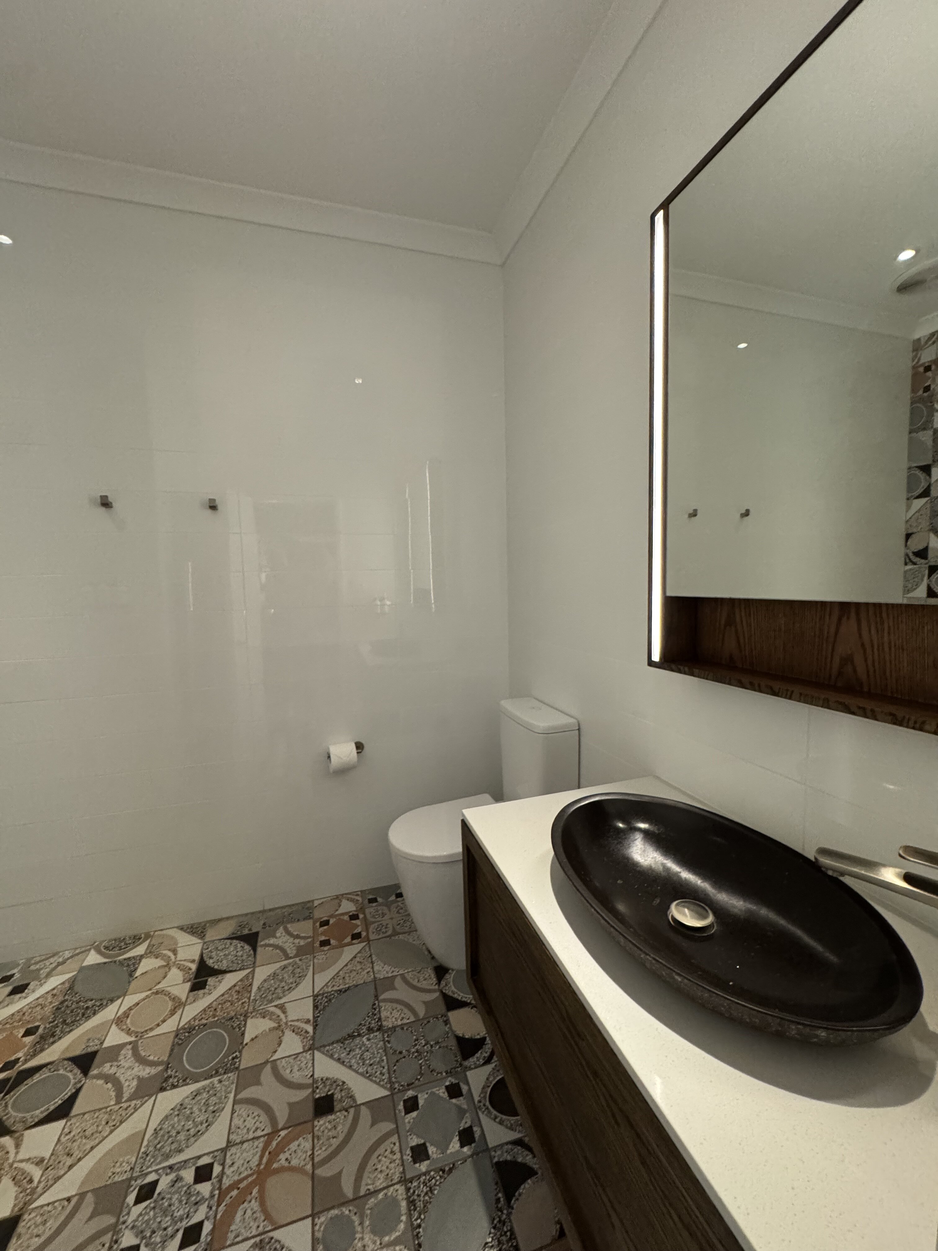 The Continental Hotel-浴室